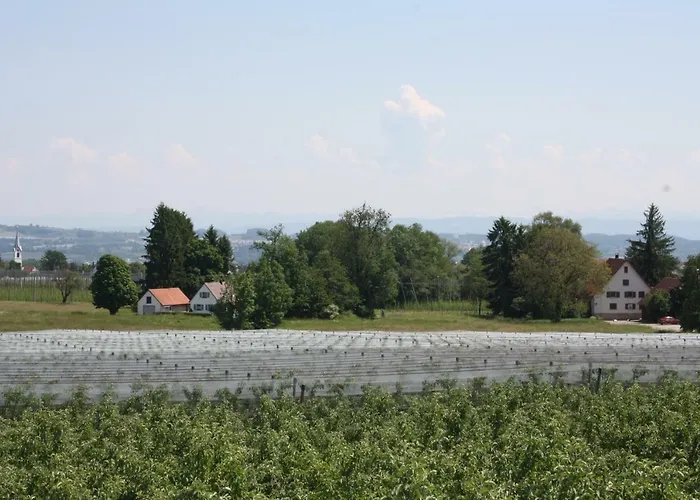 Hof Schuetterle * Friedrichshafen